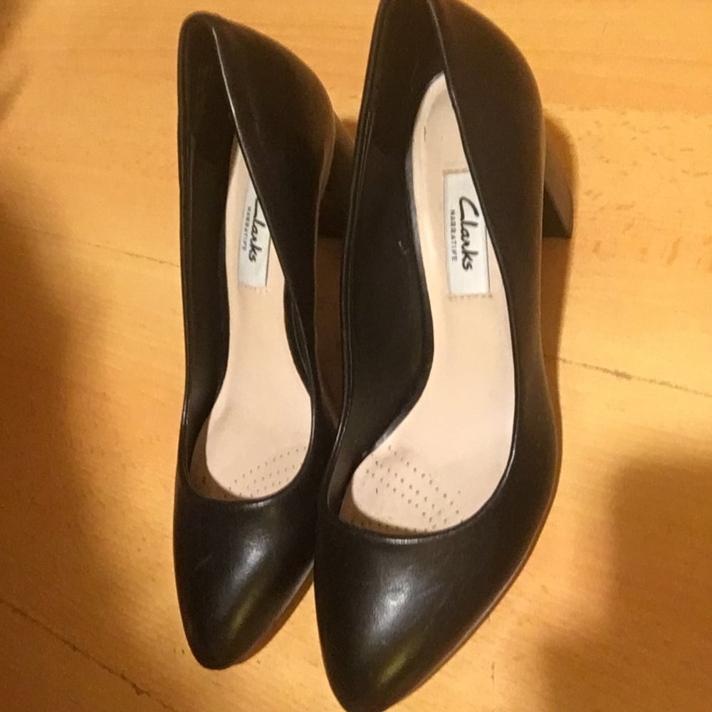 clarks leather heels